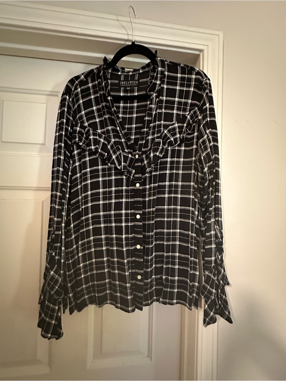 Idyllwind Black & White Plaid Ruffle-Trim Button-Down Shirt